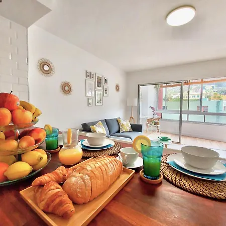 Lucky's By Tor * Puerto de la Cruz (Tenerife)