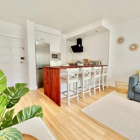 Lucky's By Tor * Puerto de la Cruz (Tenerife)