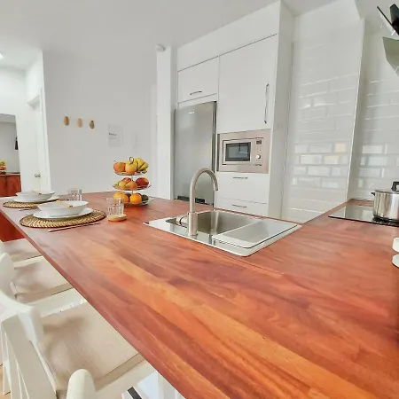 Lucky's By Tor Puerto de la Cruz (Tenerife)